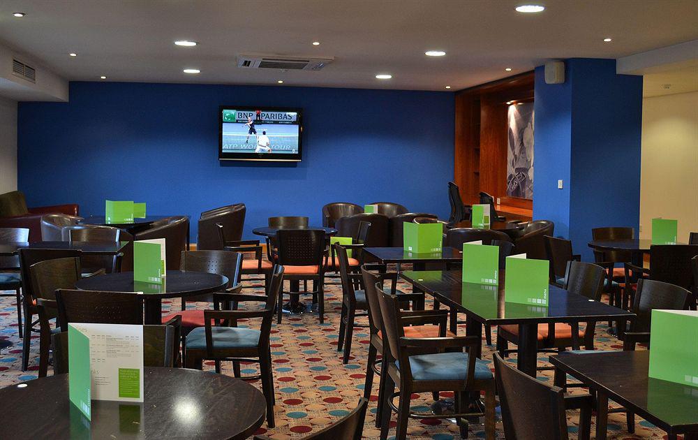Holiday Inn Express Shrewsbury By Ihg Exterior foto