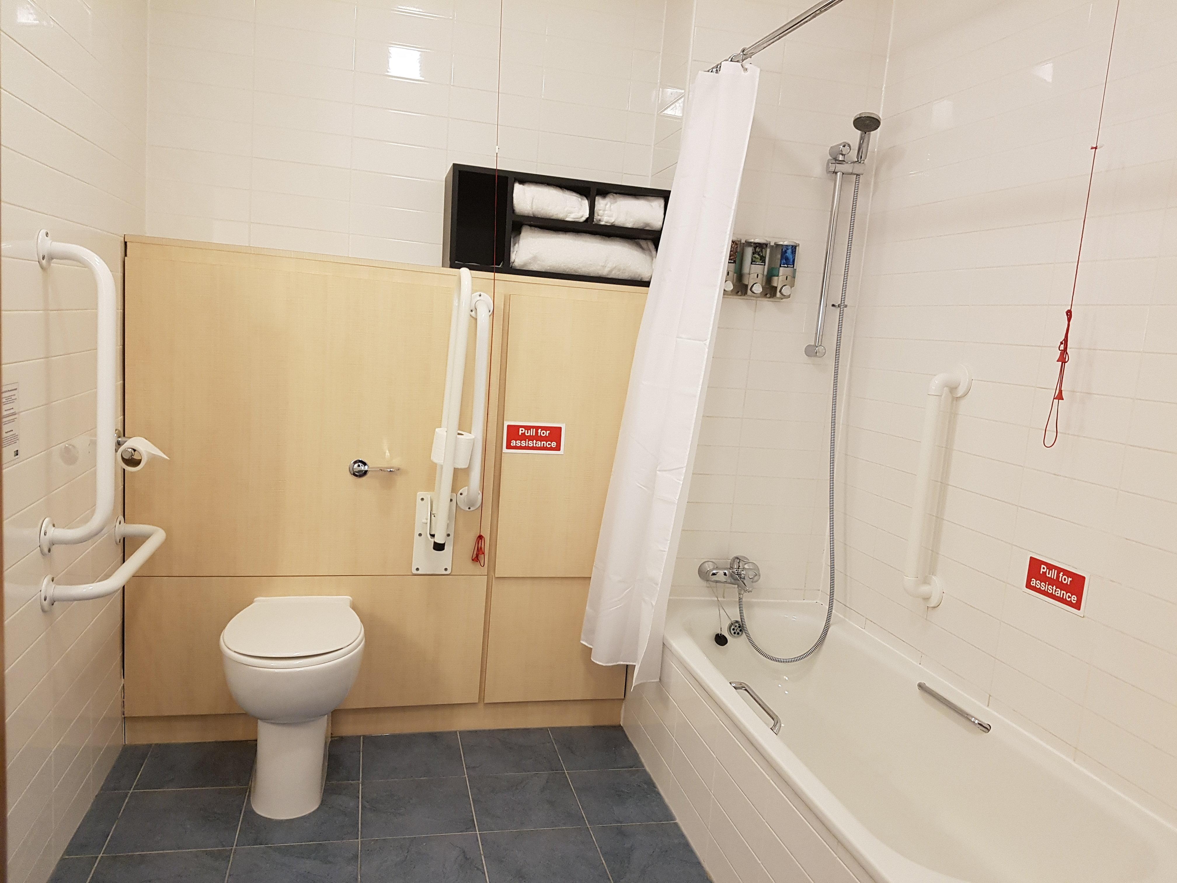 Holiday Inn Express Shrewsbury By Ihg Exterior foto