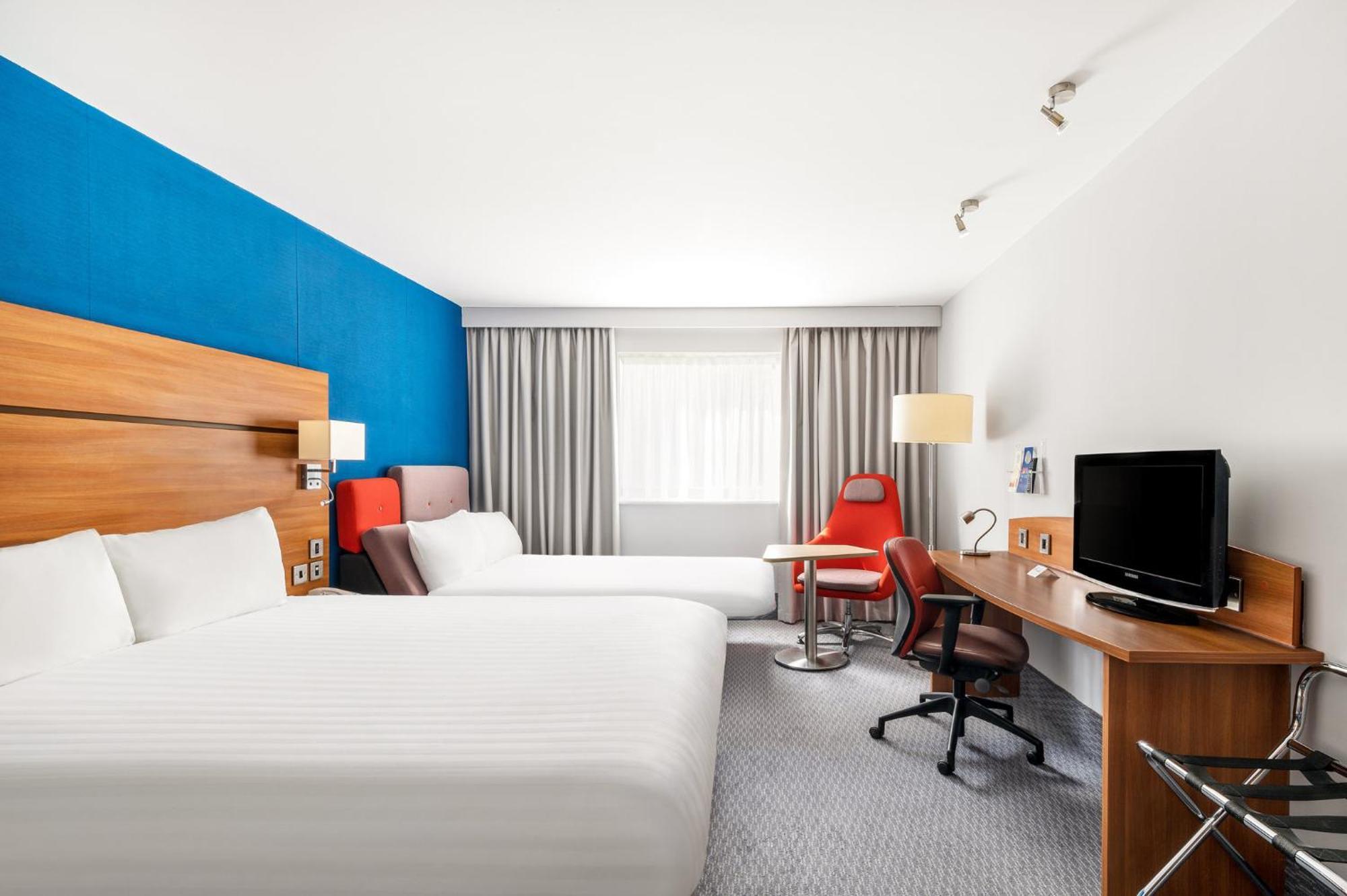 Holiday Inn Express Shrewsbury By Ihg Exterior foto